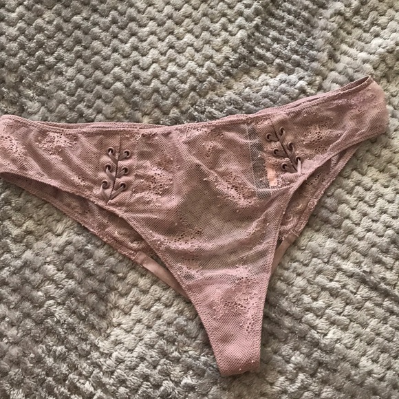 VS panty set {3 for $30} - Picture 5 of 8